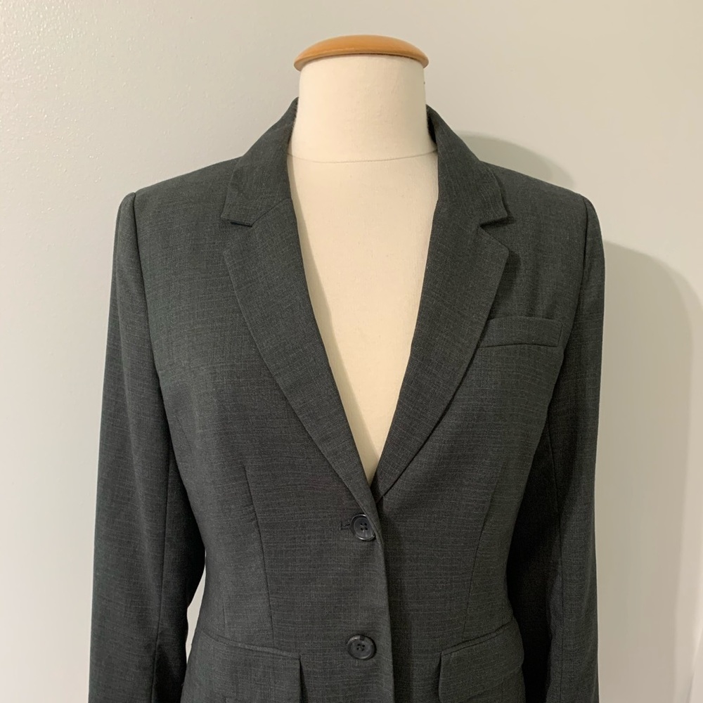 Banana Republic 2 Button Blazer Charcoal Gray Sz 8